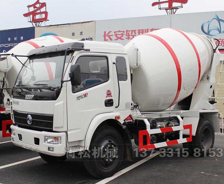 小型水泥搅拌车